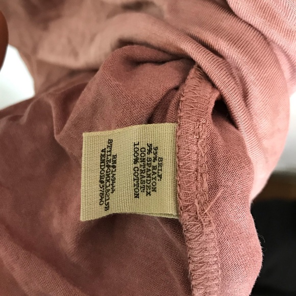 Gimmick lace embroidered tank top - Picture 5 of 5